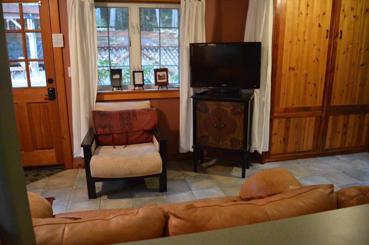 Copper Creek Inn Ashford Eksteriør billede